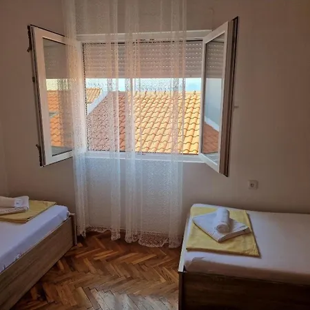 Seaside House Gradac, Makarska - 24759 بيت للعطل